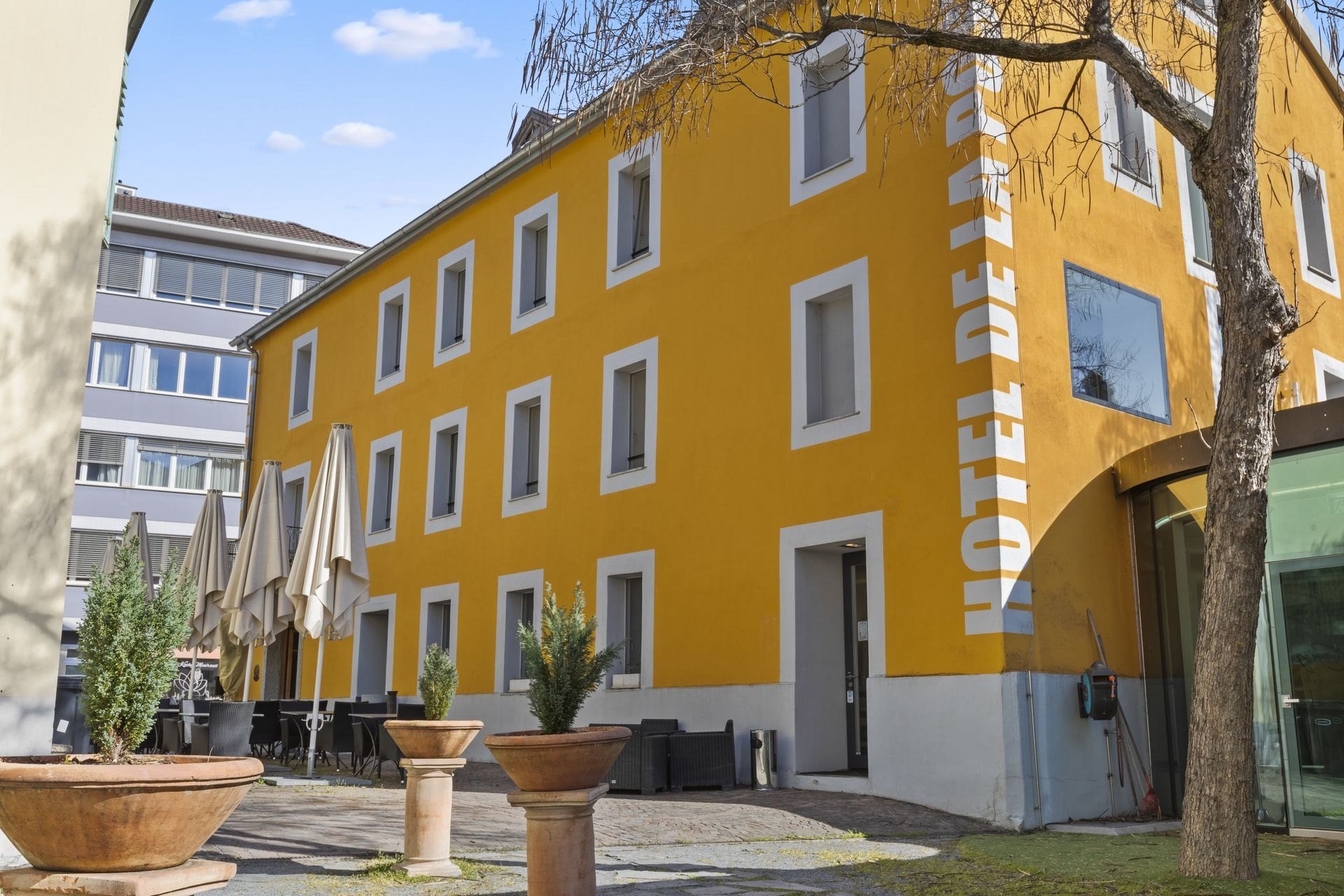 Hôtel de la Poste, la façade